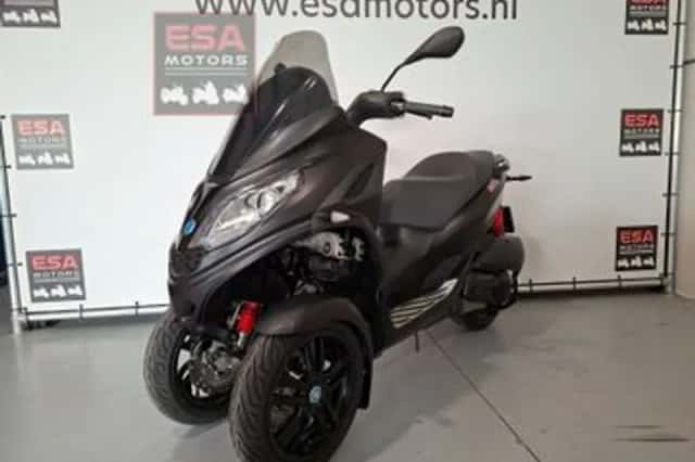 PIAGGIO MP3 (2022) thumbnail 3