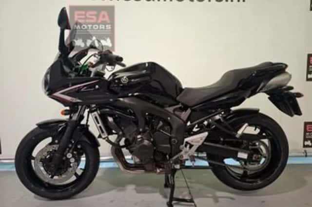 YAMAHA FZ (2010) thumbnail 1