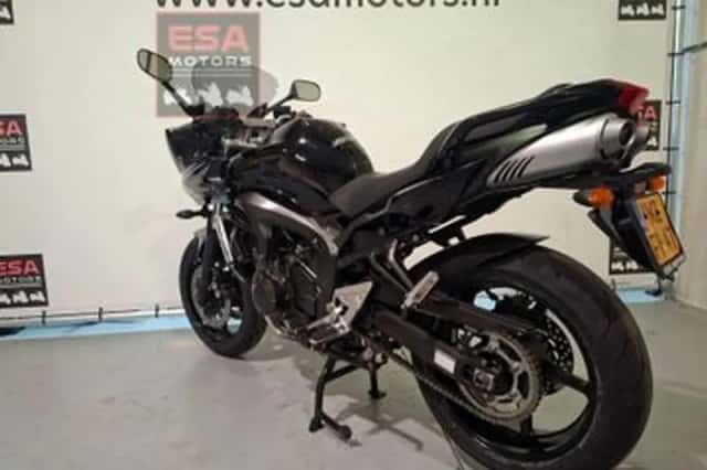 YAMAHA FZ (2010) thumbnail 5