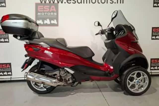 PIAGGIO MP3 (2017) thumbnail 2