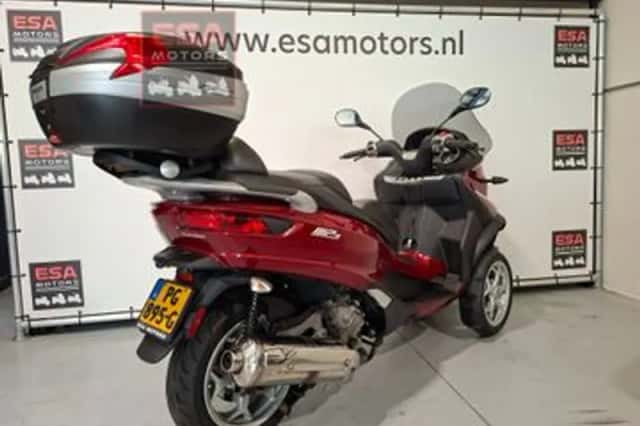 PIAGGIO MP3 (2017) thumbnail 5