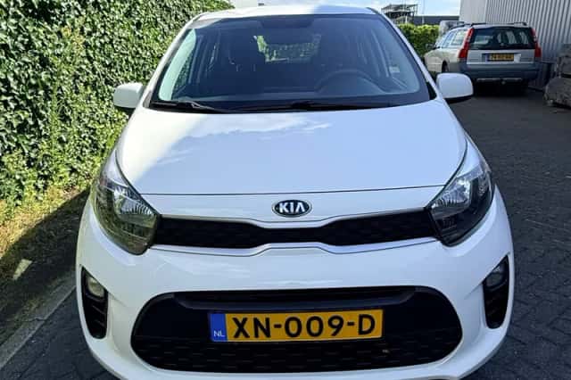 Kia Picanto (2019) thumbnail 4