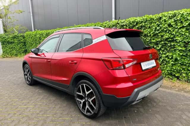 SEAT Arona (2019) thumbnail 3