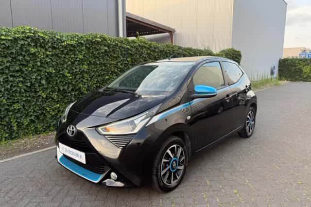 Toyota Aygo (2019) thumbnail 1