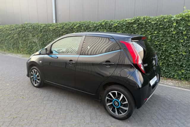 Toyota Aygo (2019) thumbnail 6