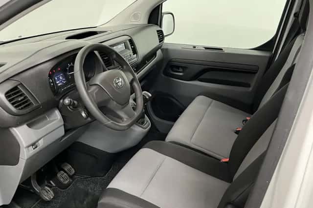 Toyota Proace (2020) thumbnail 2