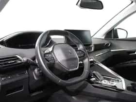 Peugeot 5008 (2021) thumbnail 2