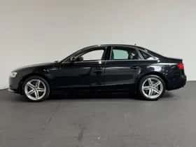Audi A4 (2015) thumbnail 4