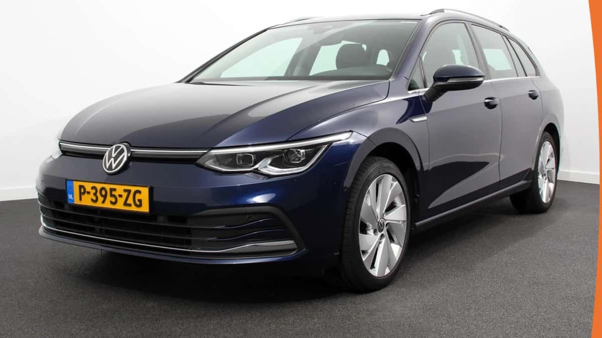 Volkswagen Golf (2021) — foto 1