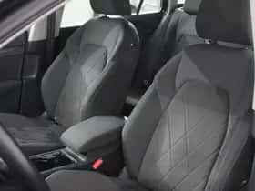 Volkswagen Golf (2021) thumbnail 11