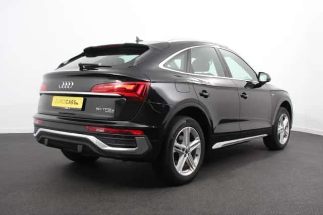 Audi Q5 (2021) thumbnail 4