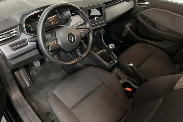 Renault Clio (2020) thumbnail 2