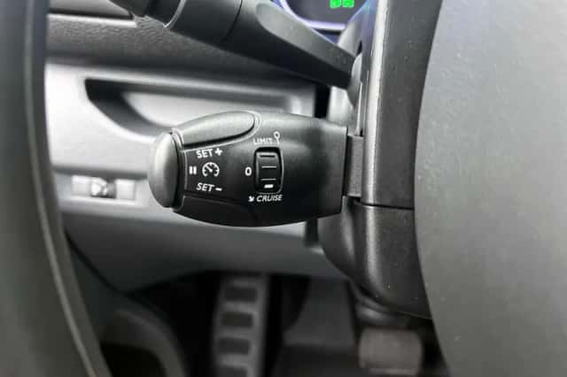 Opel Vivaro-e (2022) thumbnail 6