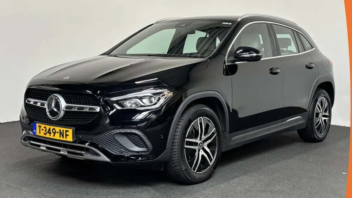 Mercedes-Benz GLA (2021) — foto 1