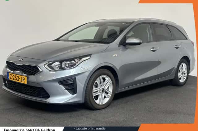 Kia Ceed Sportswagon (2021) thumbnail 1