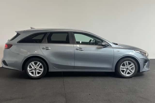 Kia Ceed Sportswagon (2021) thumbnail 6