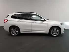 BMW X1 (2021) thumbnail 6