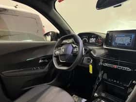 Peugeot 2008 (2023) thumbnail 20
