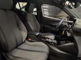 Peugeot 2008 (2023) thumbnail 26