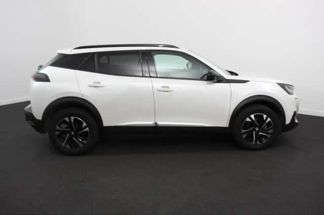 Peugeot 2008 (2023) thumbnail 5