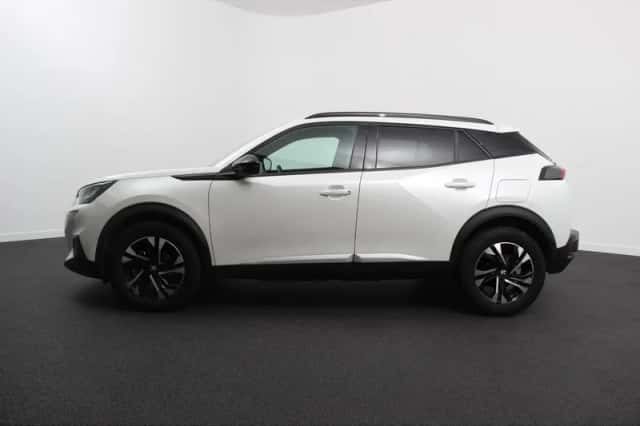 Peugeot 2008 (2023) thumbnail 6