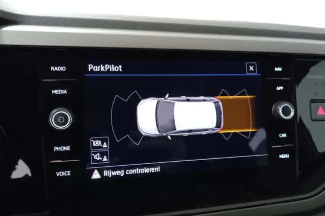 Volkswagen Polo (2020) thumbnail 3
