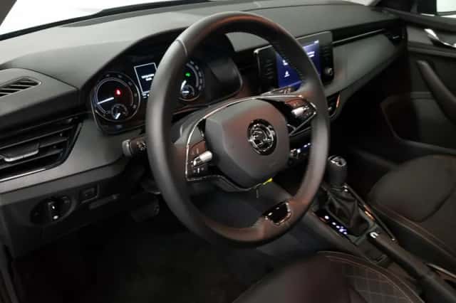 Škoda Kamiq (2021) thumbnail 2