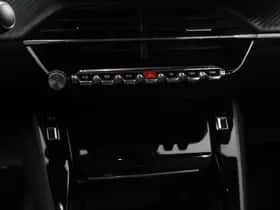 Peugeot 2008 (2023) thumbnail 18