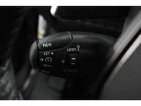 Peugeot 2008 (2023) thumbnail 19
