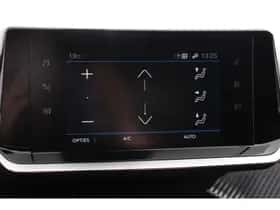 Peugeot 2008 (2023) thumbnail 24