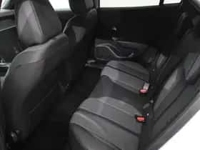 Peugeot 2008 (2023) thumbnail 26
