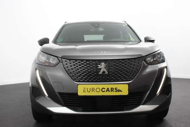 Peugeot 2008 (2023) thumbnail 4