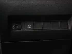 Peugeot 2008 (2023) thumbnail 31