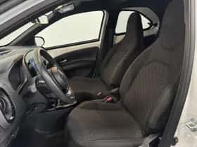 Toyota Aygo X (2025) thumbnail 11