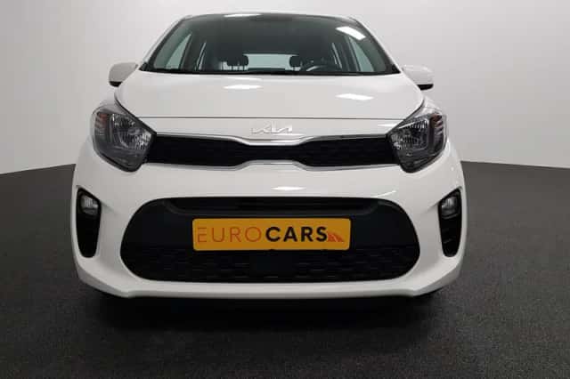 Kia Picanto (2023) thumbnail 4