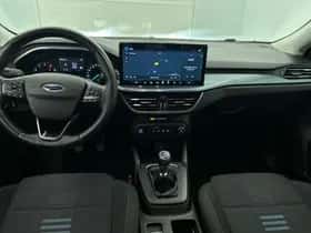 Ford Focus (2022) thumbnail 19