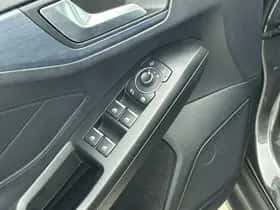 Ford Focus (2022) thumbnail 28