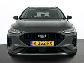 Ford Focus (2022) thumbnail 5