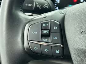 Ford Focus (2022) thumbnail 6