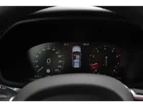 Volvo V60 (2019) thumbnail 3