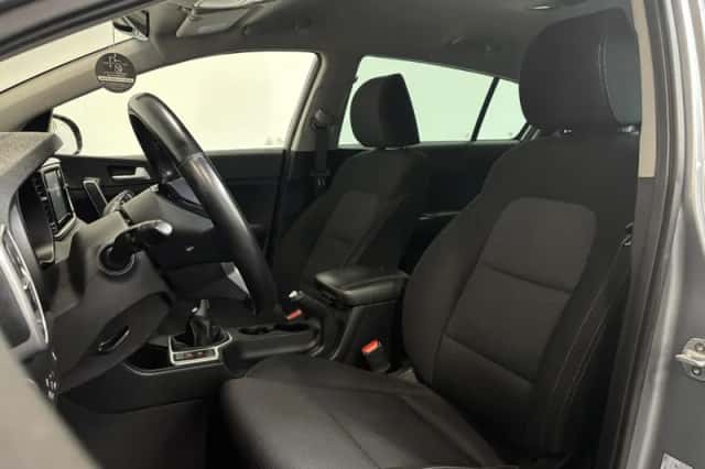 Kia Sportage (2020) thumbnail 3