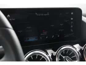 Mercedes-Benz GLA (2021) thumbnail 16