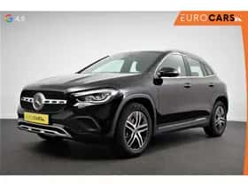 Mercedes-Benz GLA (2021) thumbnail 1