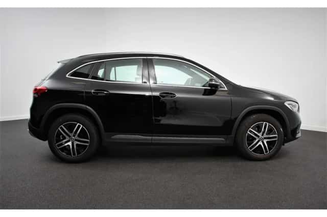Mercedes-Benz GLA (2021) thumbnail 5