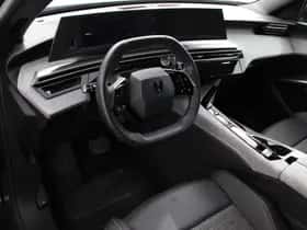 Peugeot 5008 (2025) thumbnail 2