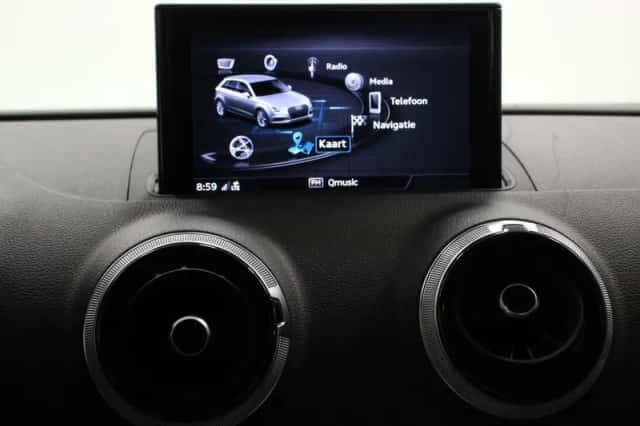 Audi A3 (2019) thumbnail 3