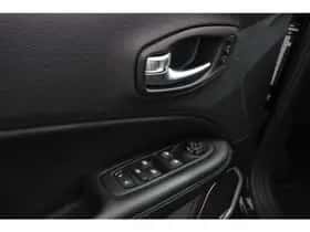 Jeep Compass (2021) thumbnail 12