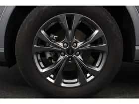 Ford Kuga (2023) thumbnail 3