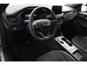 Ford Kuga (2023) thumbnail 9