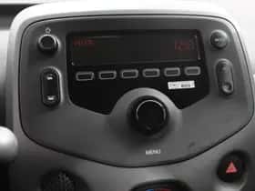 Peugeot 108 (2021) thumbnail 30